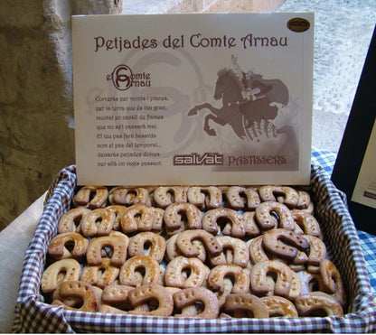 Caja con 24 galletas (herraduras) Conde Arnau de Salvat Pasteleria, 400 gr aprox